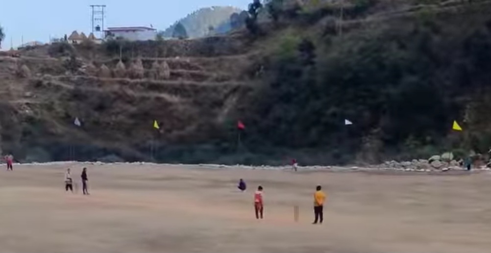 चौखाल ने जीता महिला क्रिकेट मैच का फाइनल। मंजू सर्वश्रेष्ठ खिलाड़ी