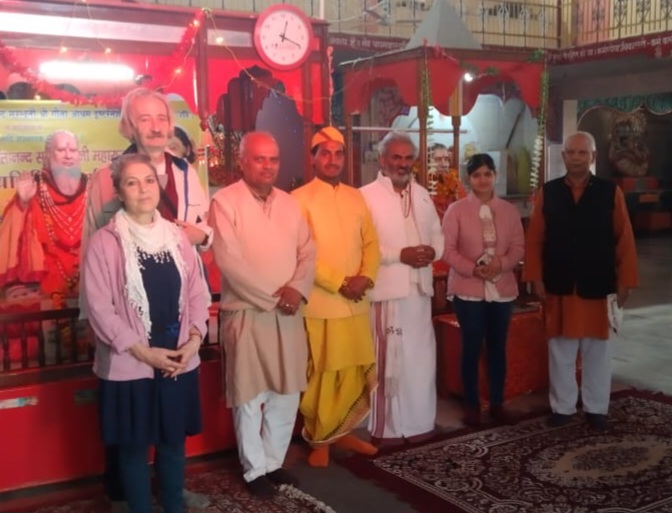 स्वामी शांतानंद जी की 24 वीं पुण्य तिथि पर गीता पाठ आदि कार्यक्रमों का आयोजन किया गया