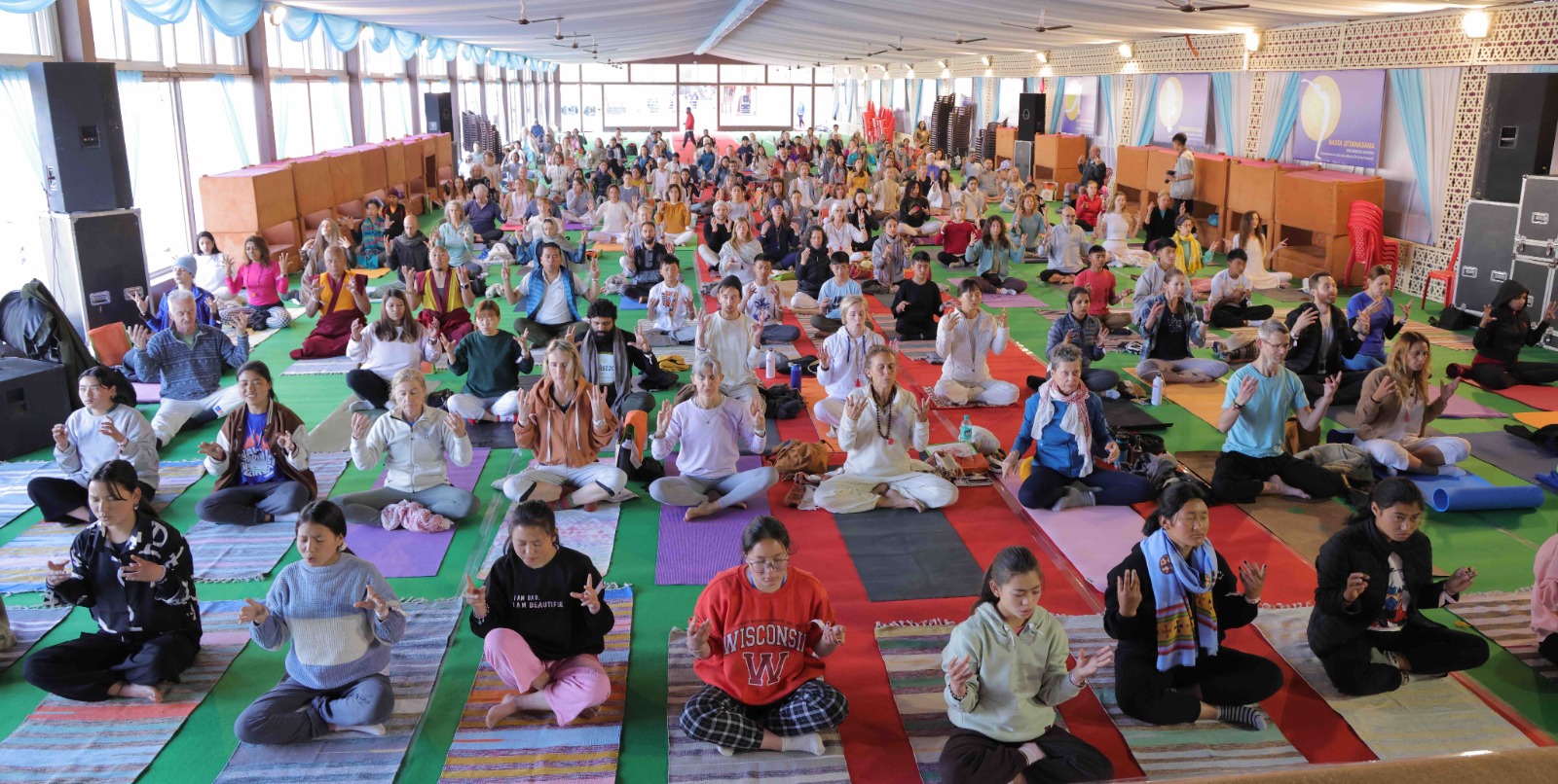 शिव और शक्ति का मिलन है योग। परमार्थ निकेतन अन्तर्राष्ट्रीय योग महोत्सव में 75 देश कर रहे हैं प्रतिभाग