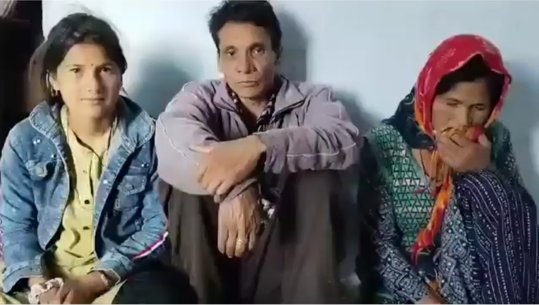 31 जुलाई की आपदा में लापता भराड़ीसैण के हिमांशु के परिवार ने क्षेत्रीय विधायक सहित मुख्यमंत्री से लगाई गुहार। बहिन ने सोशल मीडिया पर की मार्मिक अपील