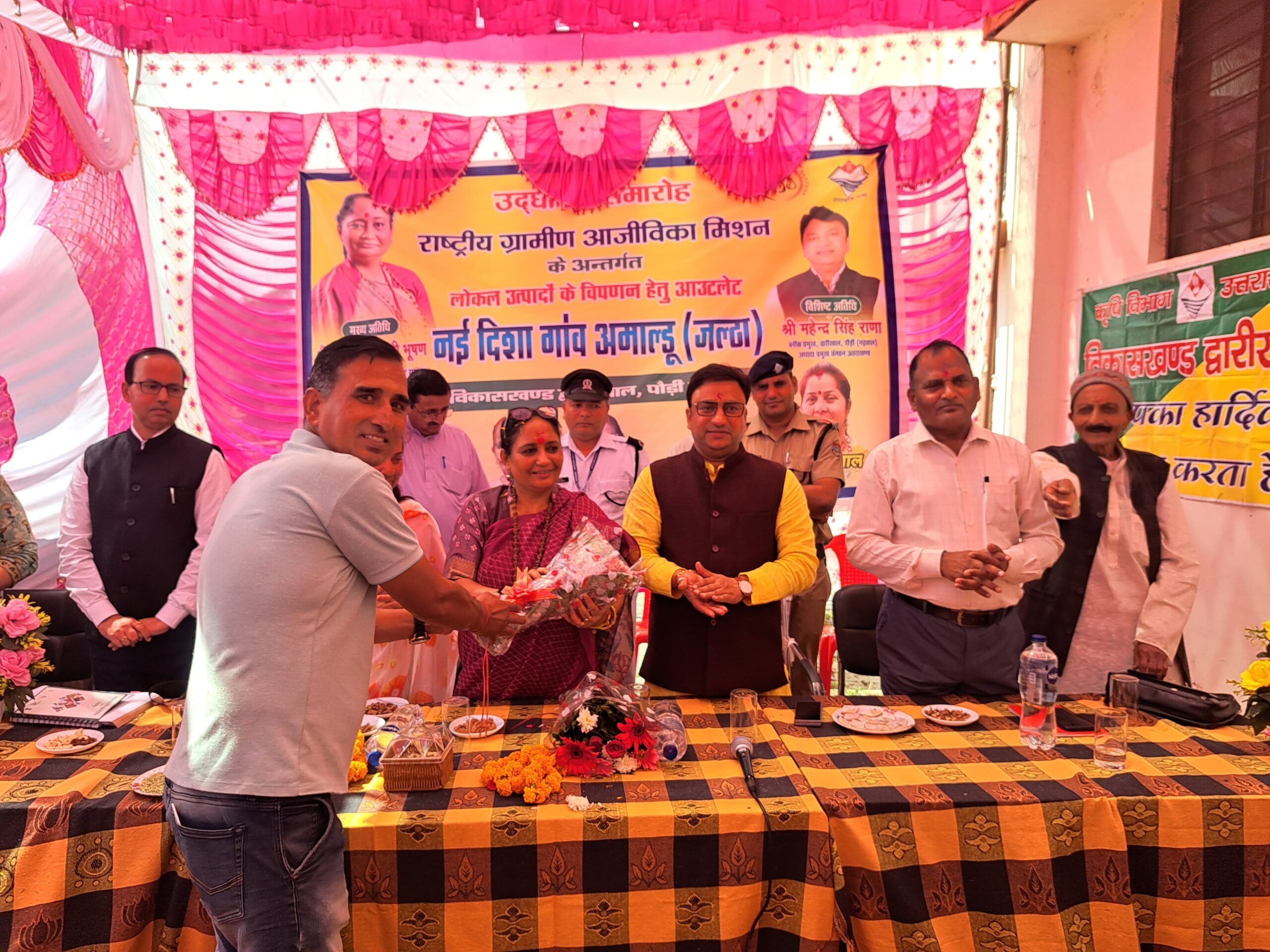 विधानसभा अध्यक्ष ऋतु खंडूड़ी ने आज कोटद्वार से स्वर्गाश्रम तक भ्रमण किया