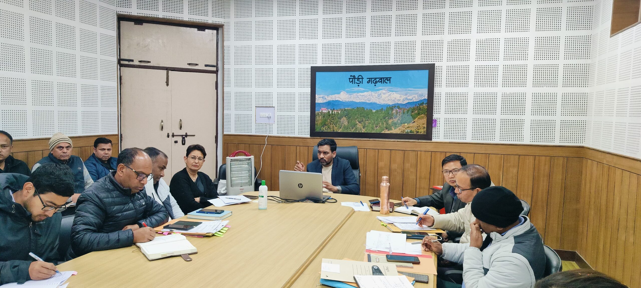 डीएम ने दिए “यूसीसी” के तहत पंजीकरण में तेजी लाने के निर्देश