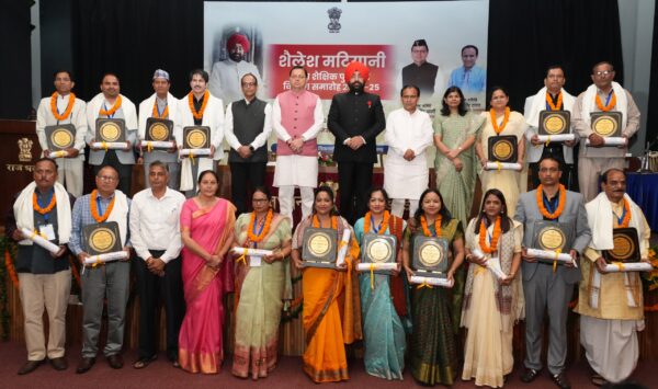 राजभवन में ‘‘शैलेश मटियानी राज्य शैक्षिक पुरस्कार’’ सम्मान समारोह हुआ आयोजित*