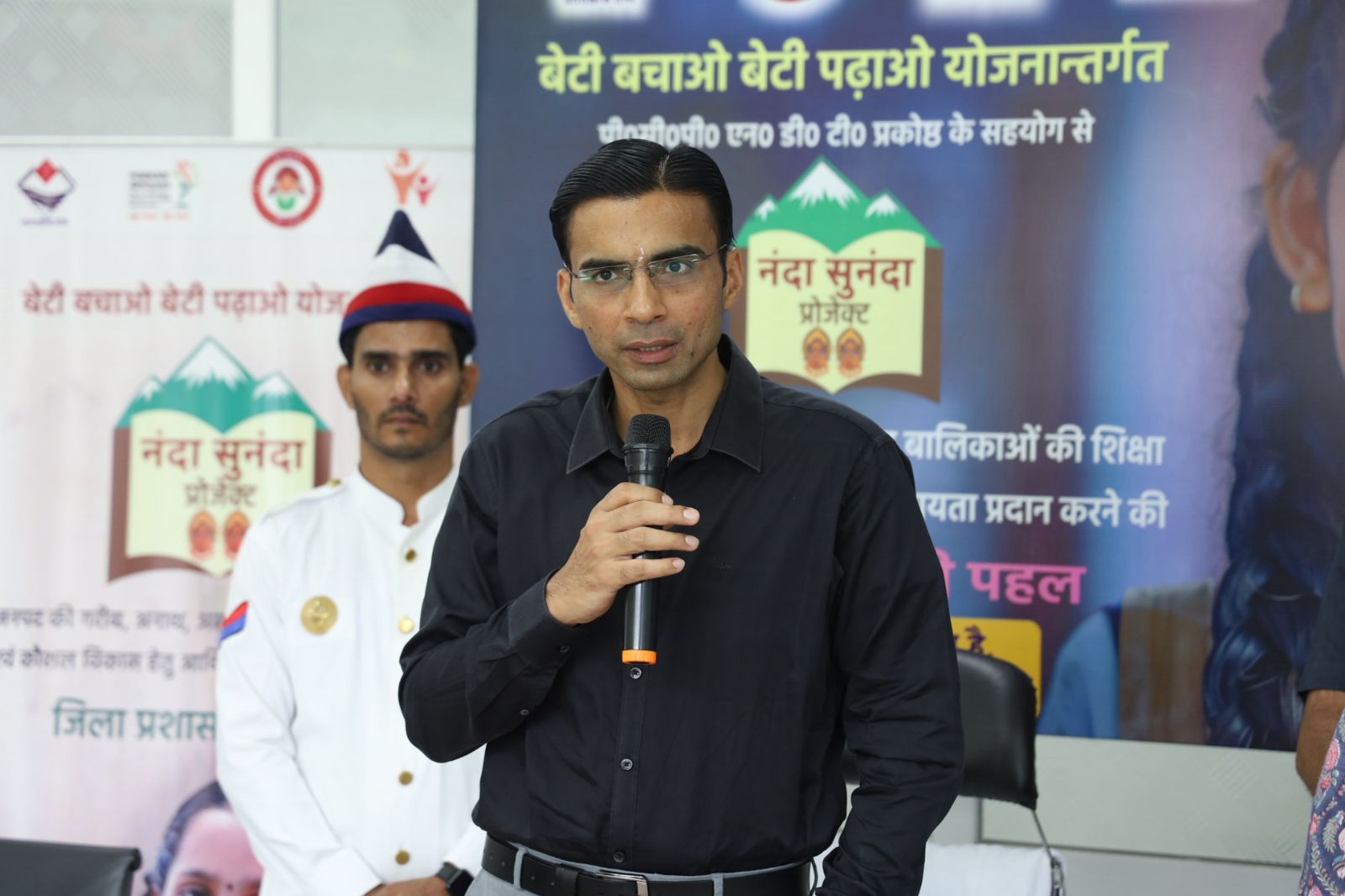 रायफल फंड का उपयोग निर्धन, निर्बल, असहाय के लिए गतिमान,*   मुख्यमंत्री के संकल्प, संचालित योजनाएं एवं उपलब्ध स्रोतों से वंचित वर्ग को करना ही है लाभान्वित।*