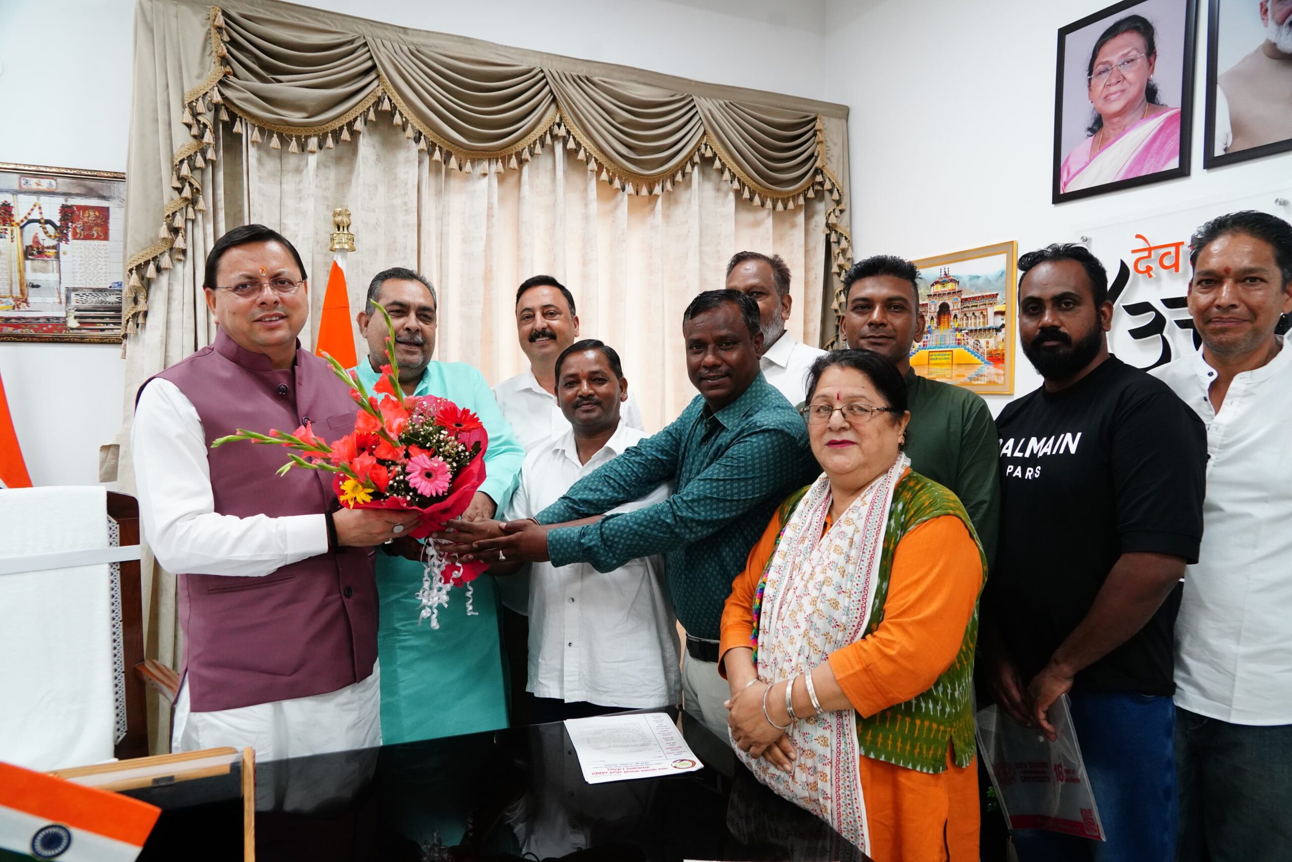 राज्य सरकार का लक्ष्य जनता को त्वरित और पारदर्शी सेवाएँ उपलब्ध कराना है। उन्होंने इस बात पर जोर दिया कि जनप्रतिनिधियों की सक्रिय भागीदारी से समस्याओं का समाधान और विकास कार्य और अधिक प्रभावी होंगे : मुख्यमंत्री