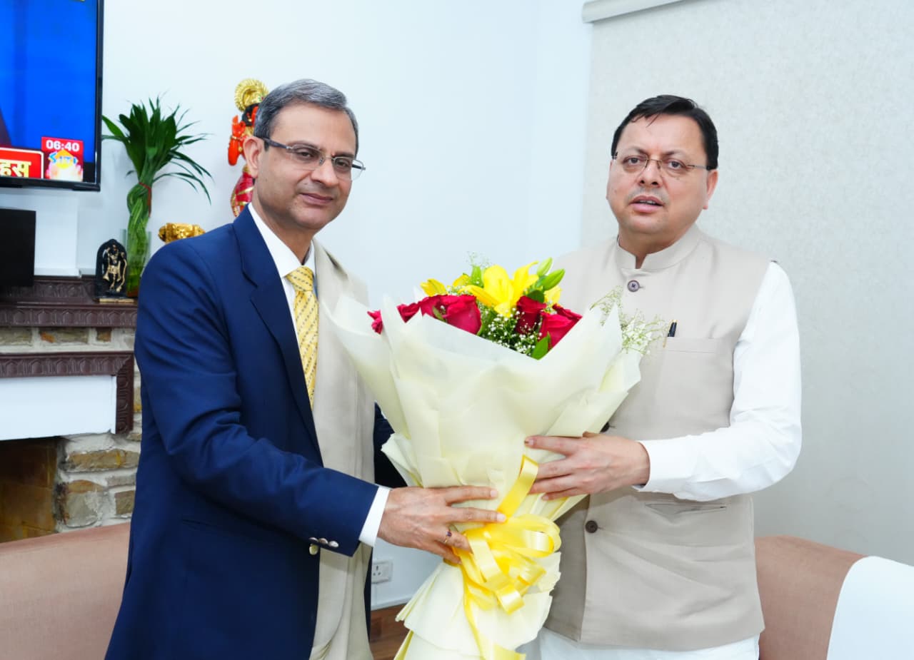 मुख्यमंत्री श्री पुष्कर सिंह धामी से आरबीआई गवर्नर श्री संजय मल्होत्रा ने की शिष्टाचार भेंट*