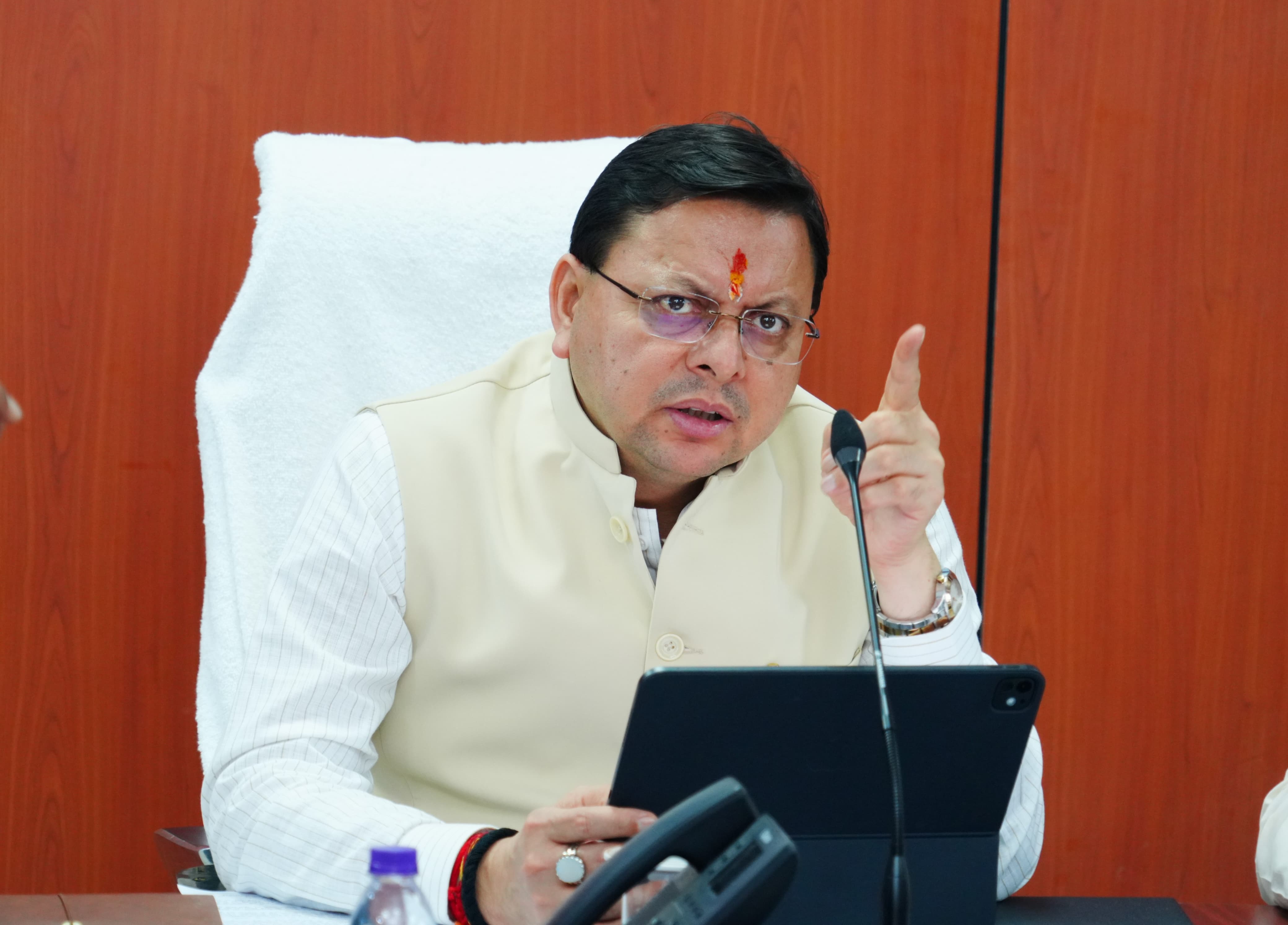 मुख्यमंत्री द्वारा आपदा प्रभावित धराली क्षेत्र के सेब उत्पादकों के हित में महत्वपूर्ण घोषणा* जानिए ये खास खबर