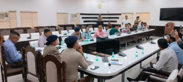 एसआईटी ने शनिवार को हरिद्वार में किया विशेष जन संवाद, अभिभावकों और छात्रों की शंकाओं का किया गया समाधान