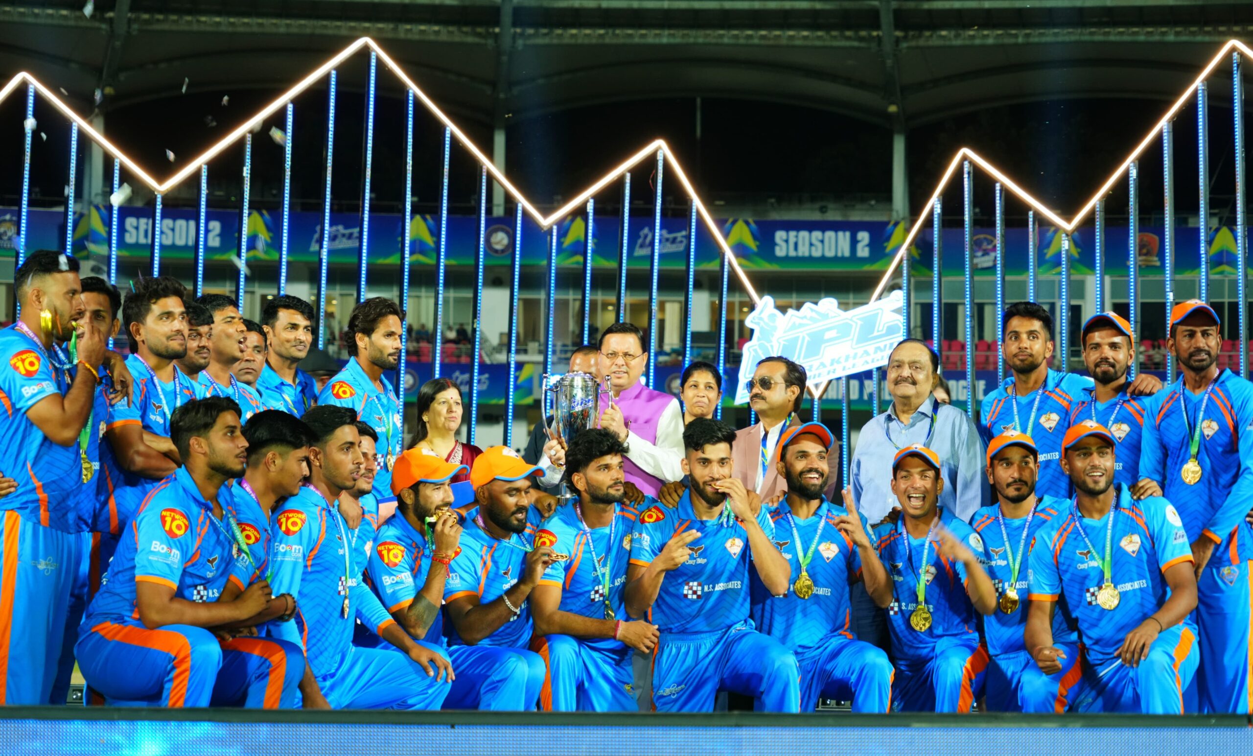 सीएम धामी ने किया उत्तराखंड प्रीमियर लीग 2025 का समापन, विजेता टीम को दी बधाई*