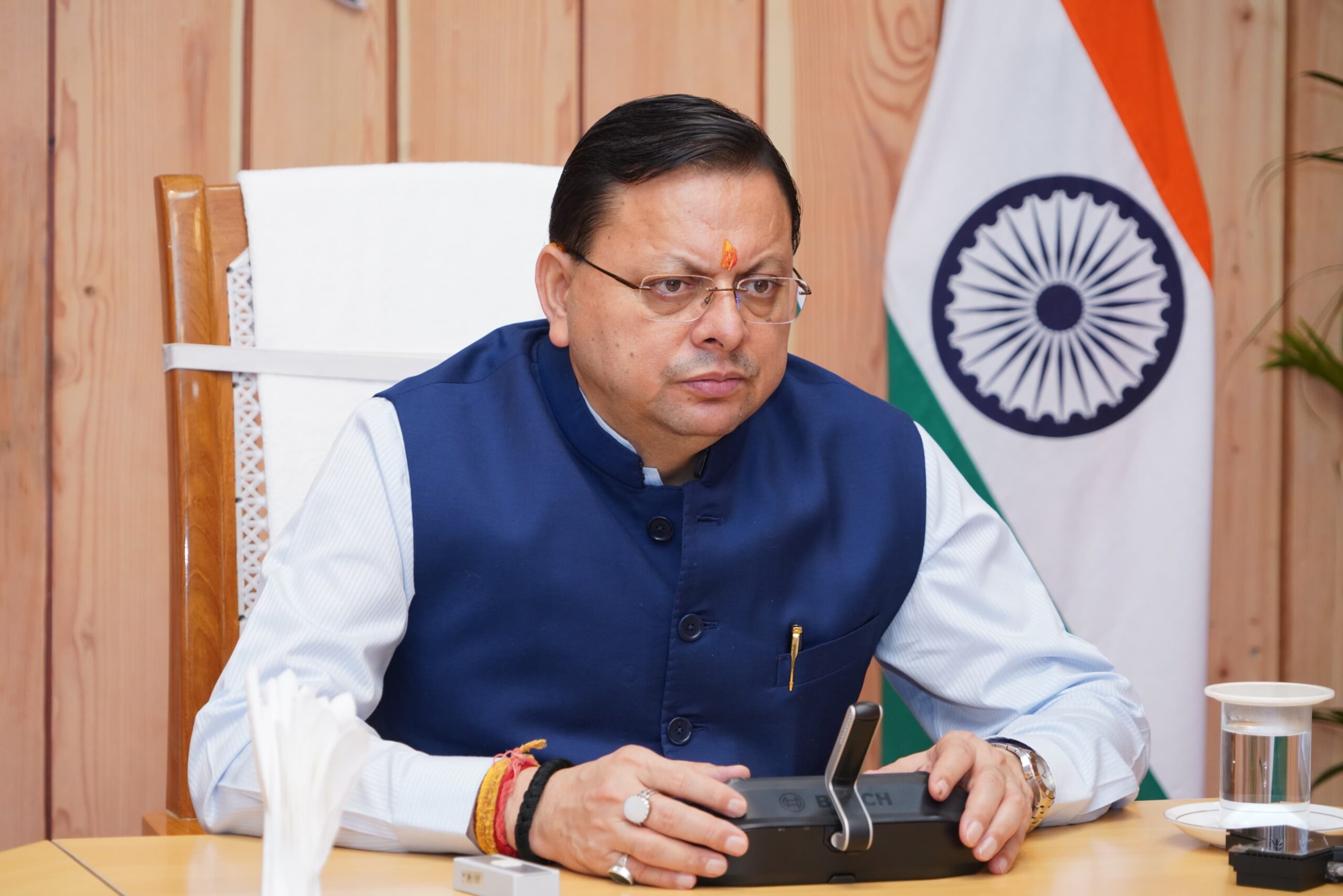 मुख्यमंत्री पुष्कर सिंह धामी ने वन कर्मियों के हित में लिया बड़ा फैसला — दुर्गम क्षेत्रों में तैनात वन कर्मियों को मिलेगा आवासीय भत्ता*