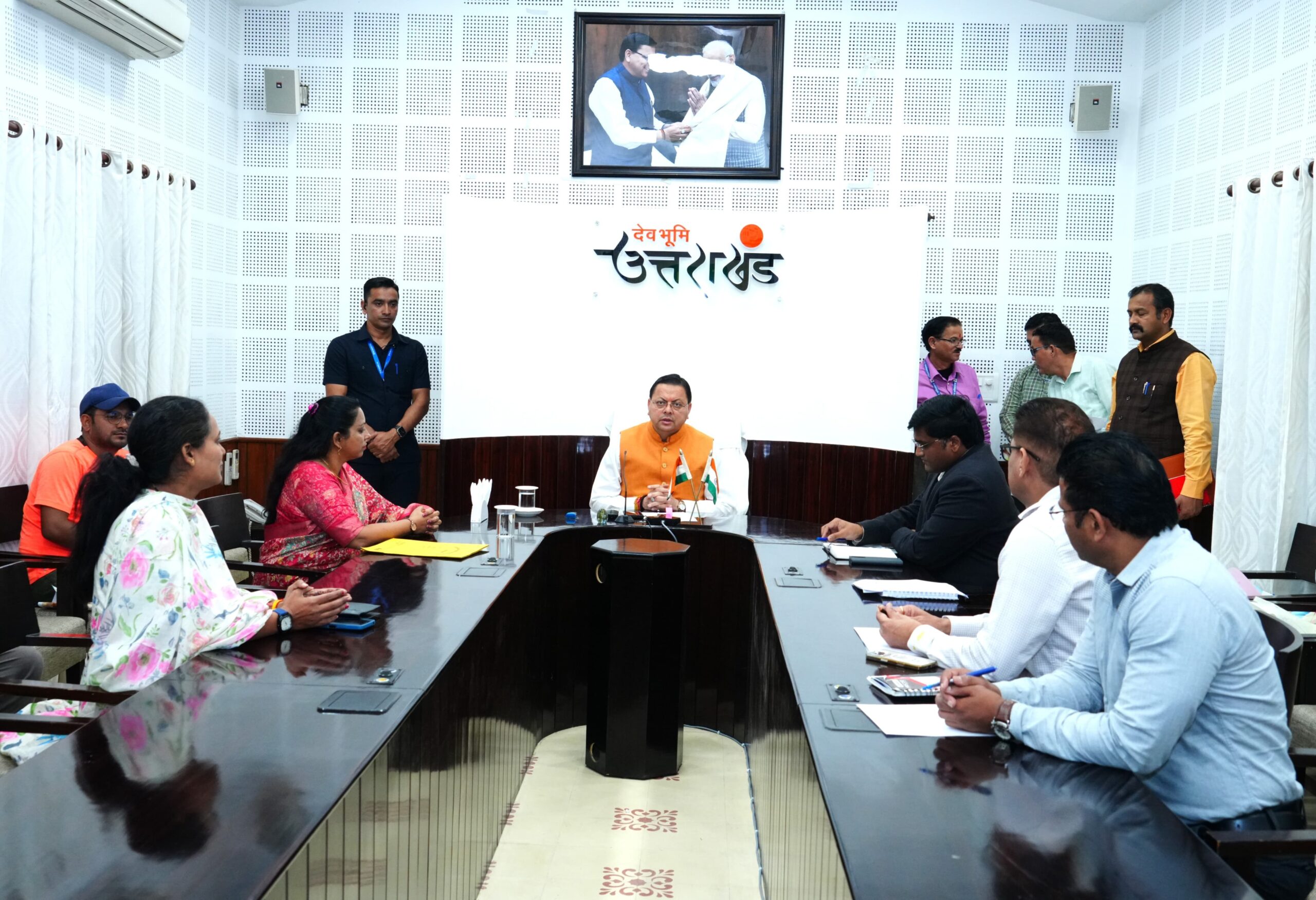 सीएम धामी ने श्रमवीरों के कल्याण के लिए ₹11 करोड़ 50 लाख की आर्थिक सहायता डीबीटी के माध्यम से हस्तांतरित की*