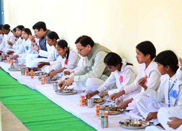 मुख्यमंत्री श्री पुष्कर सिंह धामी ने बुधवार को चंपावत जिले के विकास के लिए ₹115.23 करोड़ की लागत की 43 विकास योजनाओं का लोकार्पण एवं शिलान्यास किया।