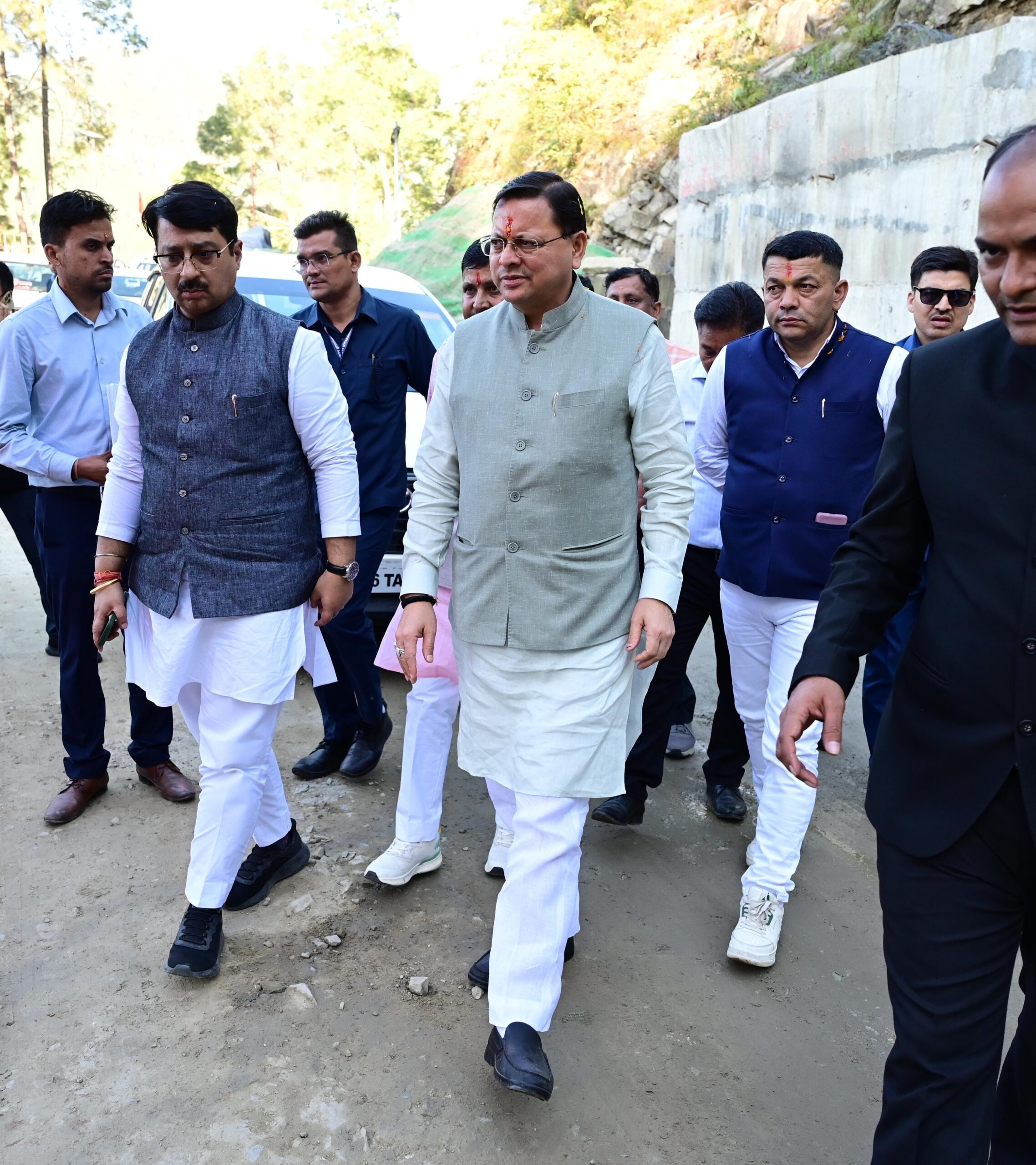 मुख्यमंत्री धामी ने किया चम्पावत-टनकपुर मार्ग का स्थलीय निरीक्षण, स्वाला डेंजर जोन में दिए स्थायी समाधान के निर्देश*