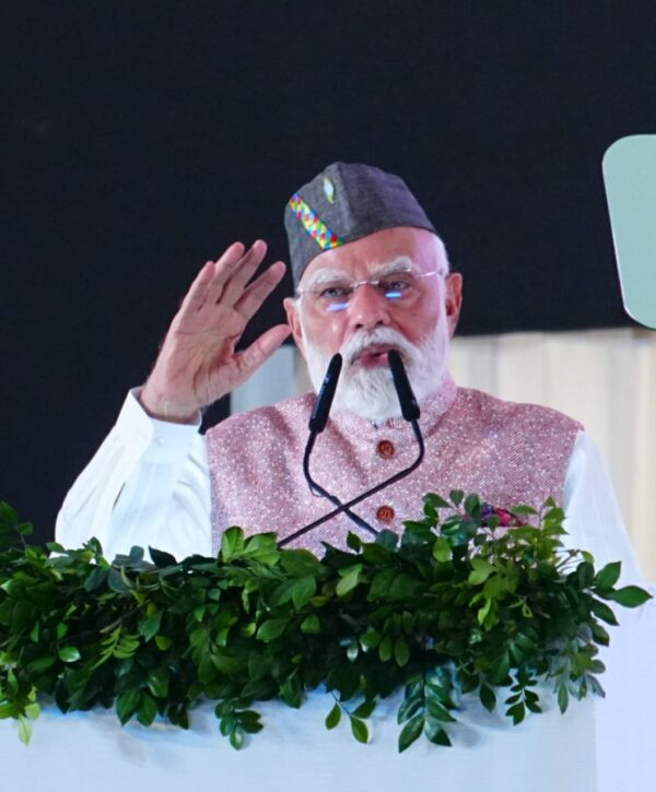 पहाड़ी बोली, पहाड़ी टोपी, पीएम का हर अंदाज पहाड़ी*  *रजत जयंती के मुख्य कार्यक्रम में उत्तराखंड से गहरा कनेक्ट कर गए पीएम नरेंद्र मोदी*