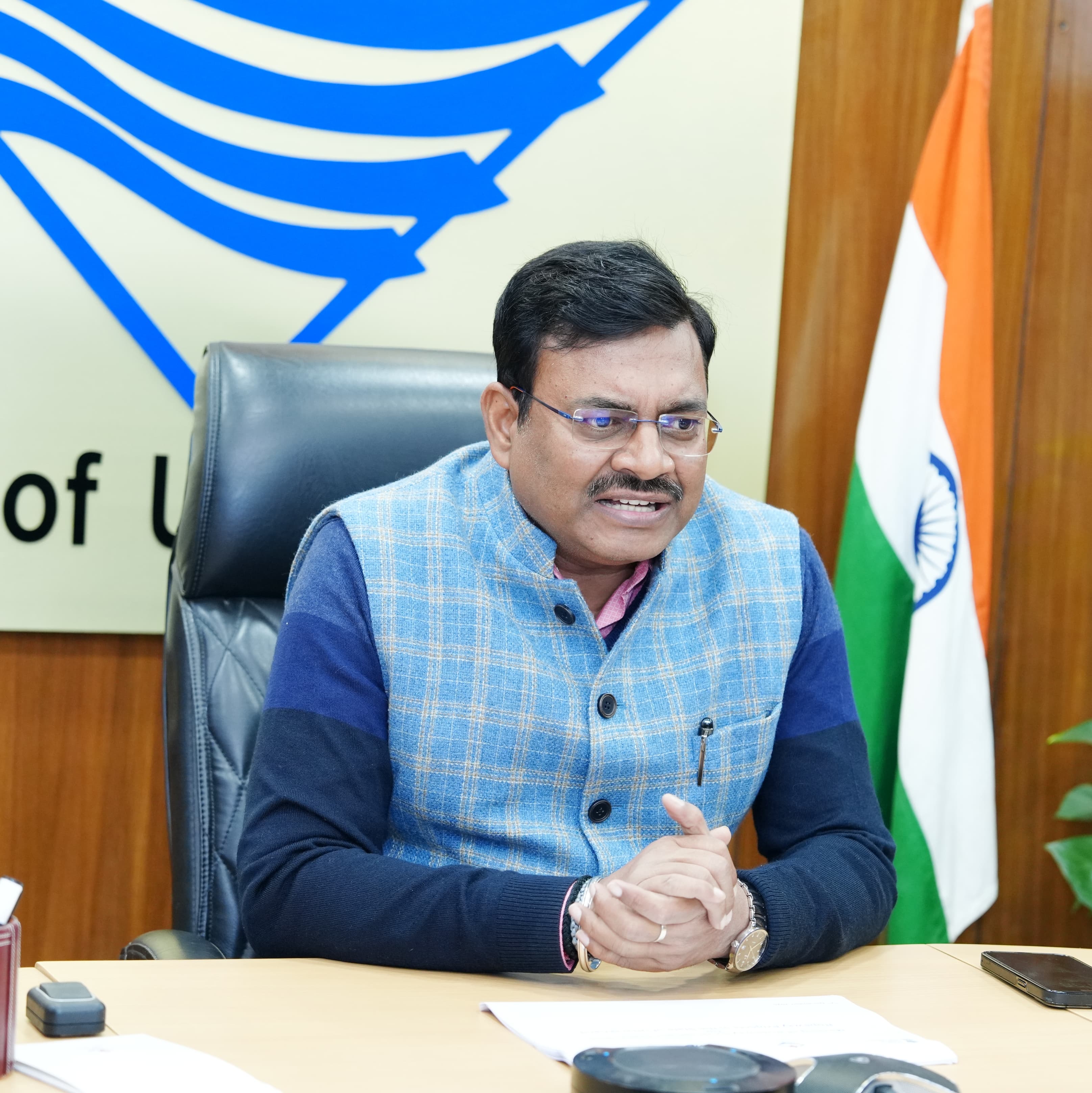 मुख्य सचिव की अध्यक्षता में हुयी रोप-विकास समिति की बैठक आयोजित*  *प्रदेश में सभी रोप-वे प्रस्तावों को इस समिति से स्वीकृति लेना अनिवार्यः मुख्य सचिव*