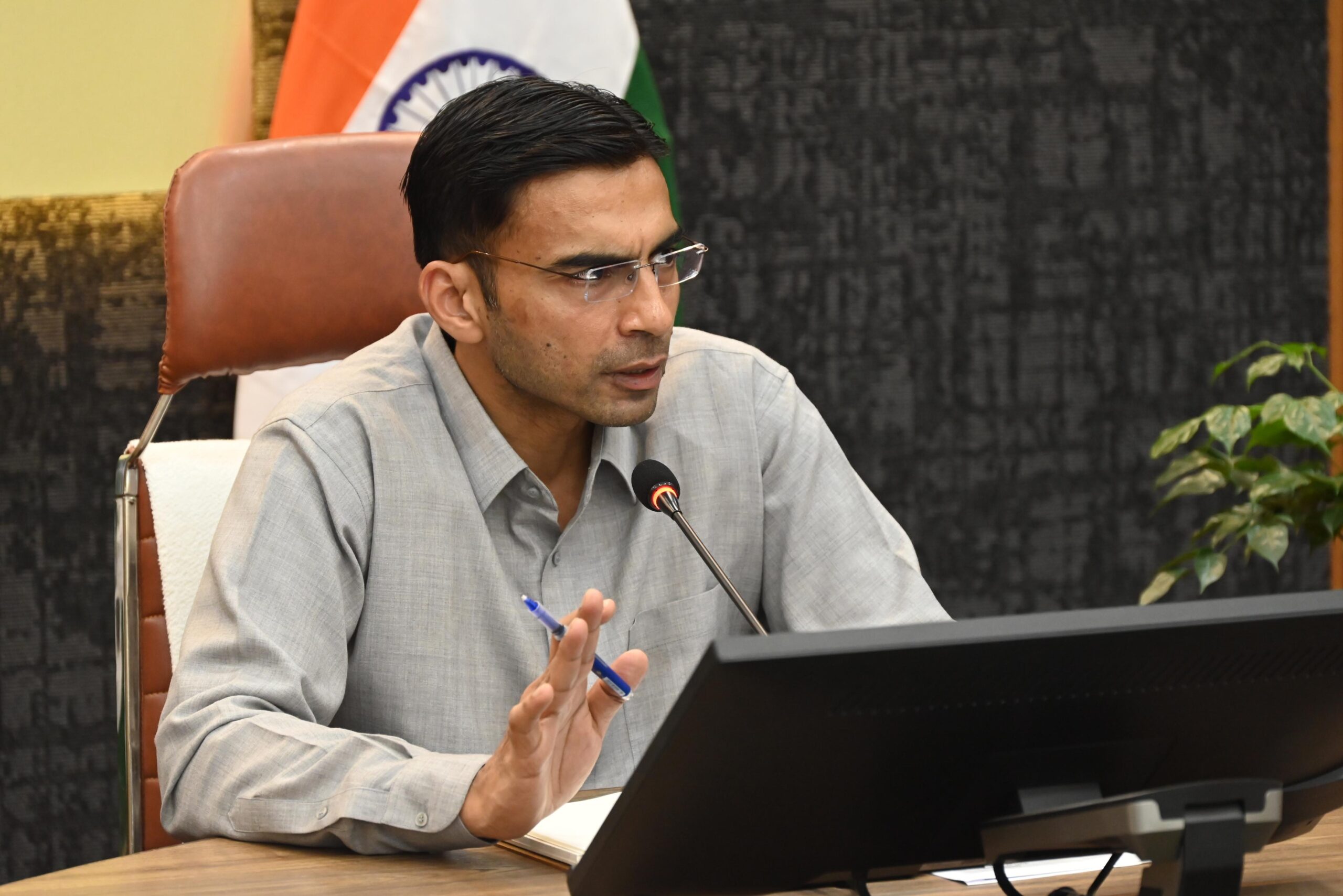 जिला प्रशासन की बड़ी कार्रवाई; सुभारती कॉलेज; रू 87.50 करोड़ का वसूली वारंट जारी