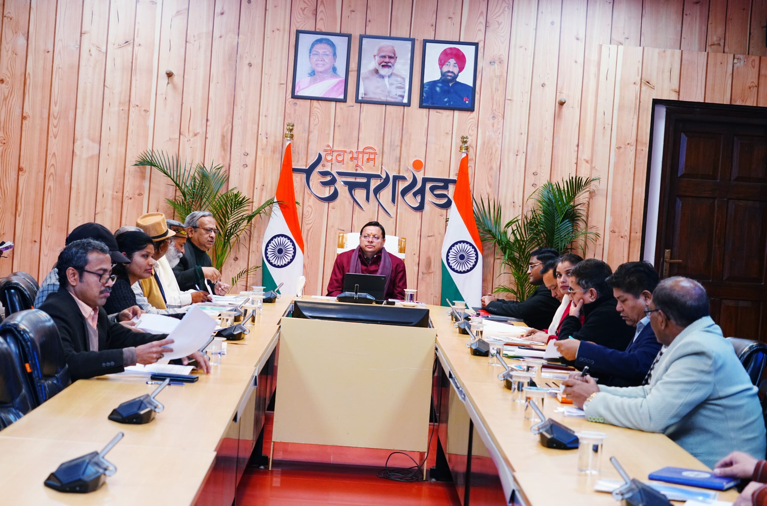 रिवर्स पलायन को बढ़ावा देने के लिए प्रवासी पंचायतों का राज्यभर में आयोजन किया जाए- मुख्यमंत्री*