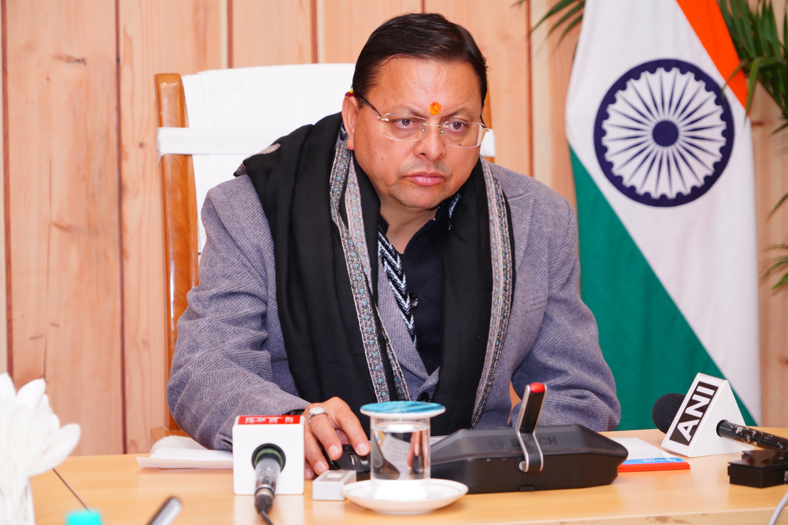 अवैध खनन पर लगी रोक तो चार गुना बढ़ा राजस्व*  *धामी सरकार की पारदर्शी नीतियों से खनन को लेकर बदली अवधारणा*