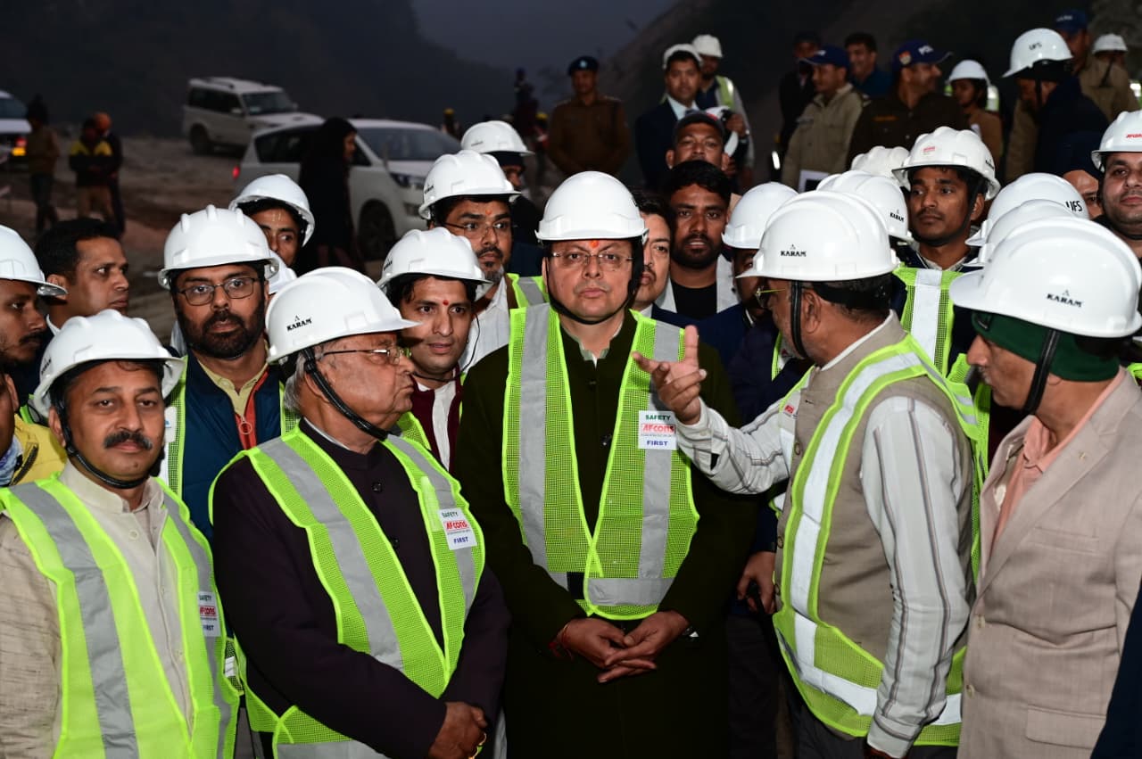 मुख्यमंत्री श्री पुष्कर सिंह धामी ने जमरानी बहुउद्देशीय बांध परियोजना के अंतर्गत चल रहे निर्माण कार्यों का किया स्थलीय निरीक्षण*