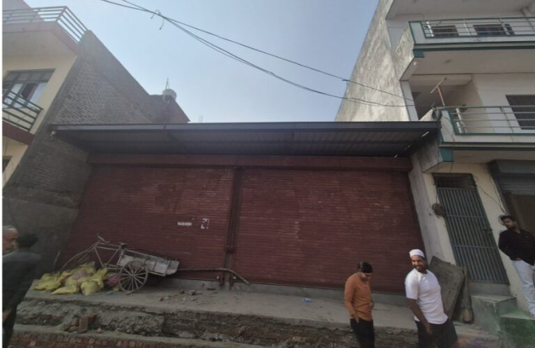 एमडीडीए का अवैध निर्माणों के खिलाफ अभियान जारी, आजाद कॉलोनी में अवैध व्यावसायिक निर्माण सील