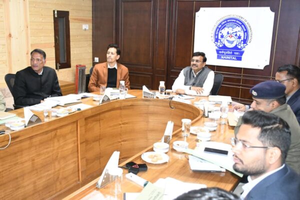 निर्माणाधीन परियोजनाओं को समय पर पूरा करें विभाग ताकि निर्माण कार्यों में लागत न बढ़े-मुख्य सचिव*