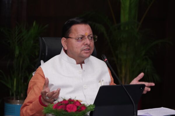 पर्वतीय क्षेत्रों में स्वास्थ्य सुविधाओं के सुदृढ़ीकरण पर विशेष ध्यान दिया जाए *  *जन समस्याओं का त्वरित समाधान सरकार की सर्वोच्च प्राथमिकता: मुख्यमंत्री*