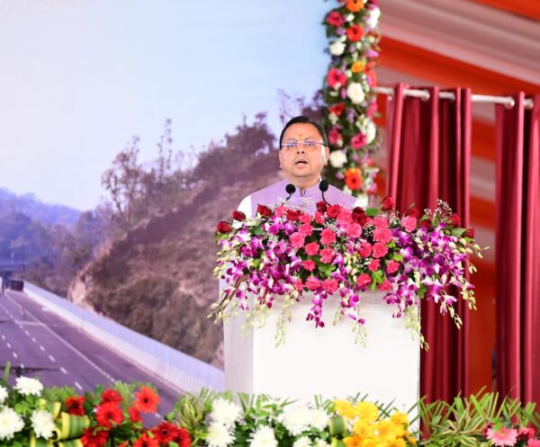 अब रफ्ता-रफ्ता नहीं, पूरी रफ्तार के साथ आगे बढ़ रहा है भारत : मुख्यमंत्री*