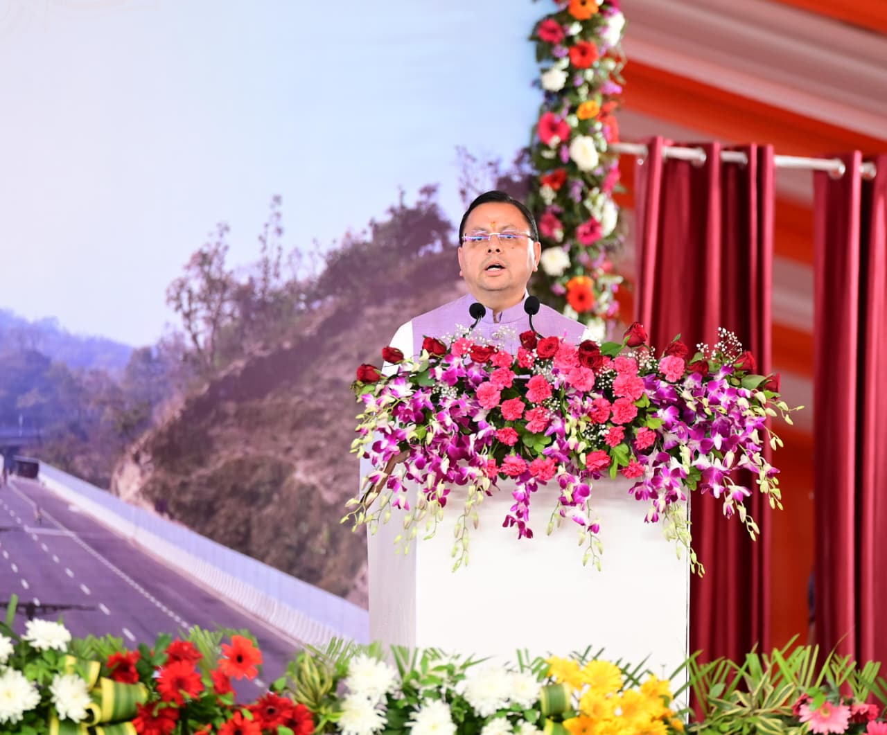 अब रफ्ता-रफ्ता नहीं, पूरी रफ्तार के साथ आगे बढ़ रहा है भारत : मुख्यमंत्री*