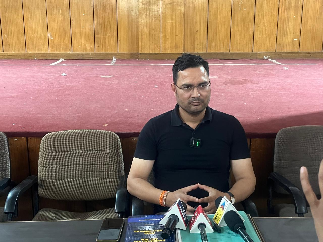 डबल वोटर – डबल खेल” पर सुप्रीम कोर्ट का कड़ा रुख: उत्तराखण्ड में 1200 लंबित चुनावी याचिकाओं पर त्वरित कार्रवाई की मांग