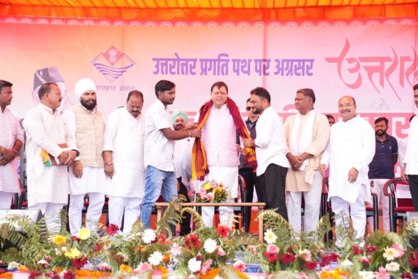 खटीमा में “जन-जन की सरकार, आपके द्वार” कार्यक्रम में मुख्यमंत्री ने गिनाई केंद्र व राज्य सरकार की उपलब्धियां*