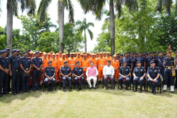 *मुख्यमंत्री पुष्कर सिंह धामी ने एनडीआरएफ बटालियन गदरपुर का किया भ्रमण, जवानों से संवाद कर आपदा प्रबंधन व्यवस्थाओं की ली जानकारी*