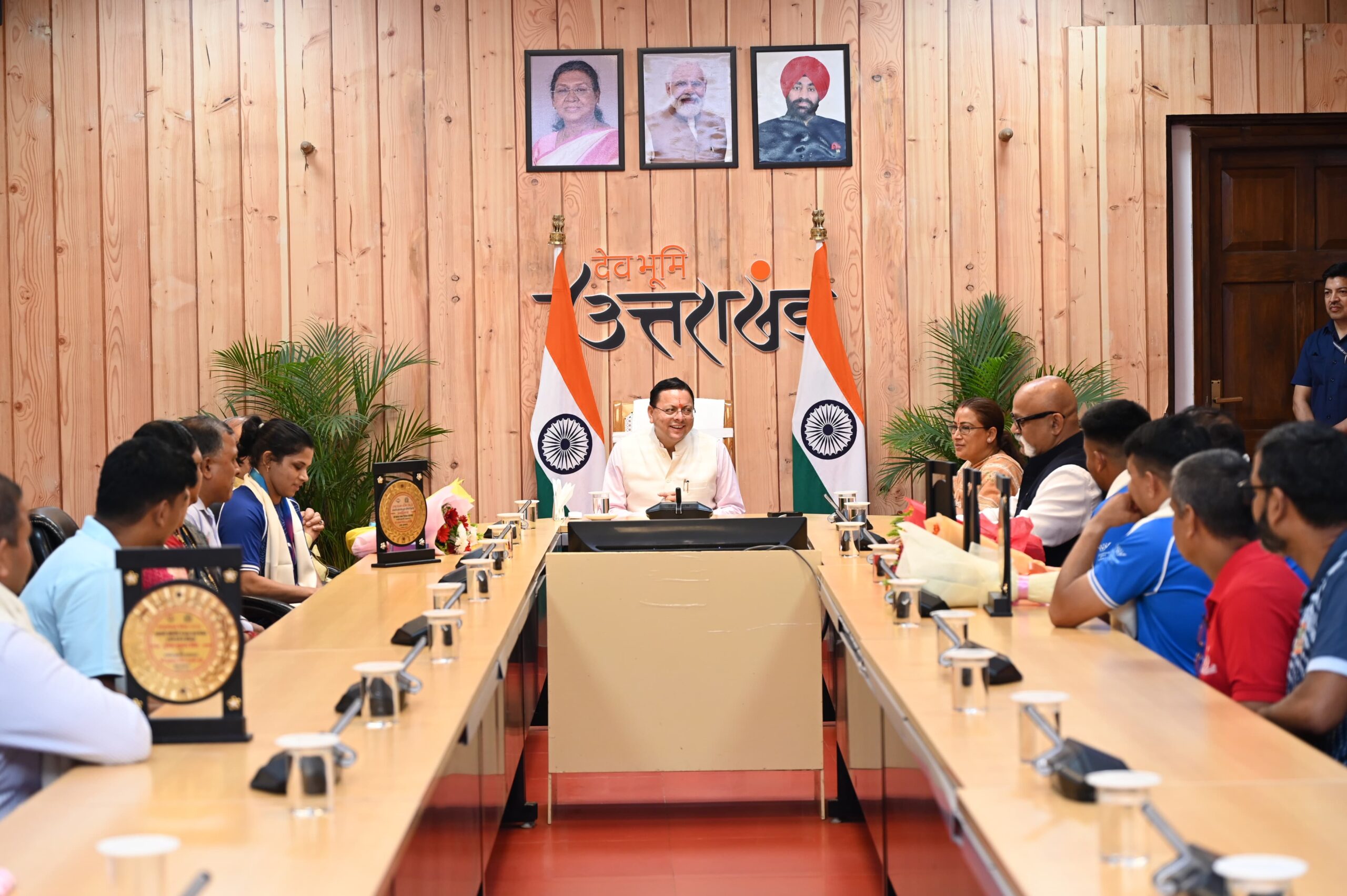 कॉमनवेल्थ गेम्स 2026 के उत्तराखंड के पदक विजेताओं और प्रशिक्षकों को मुख्यमंत्री धामी ने किया सम्मानित*