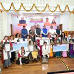 मुख्यमंत्री ने तीलू रौतेली एवं आंगनबाड़ी कार्यकत्री पुरस्कार से मातृशक्ति को किया सम्मानित*