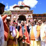 श्री बदरीनाथ धाम में मुख्यमंत्री ने की पूजा-अर्चना, मास्टर प्लान के कार्यों का लिया जायजा*  *भगवान बदरीविशाल से प्रदेश की सुख-समृद्धि एवं खुशहाली की कामना की*